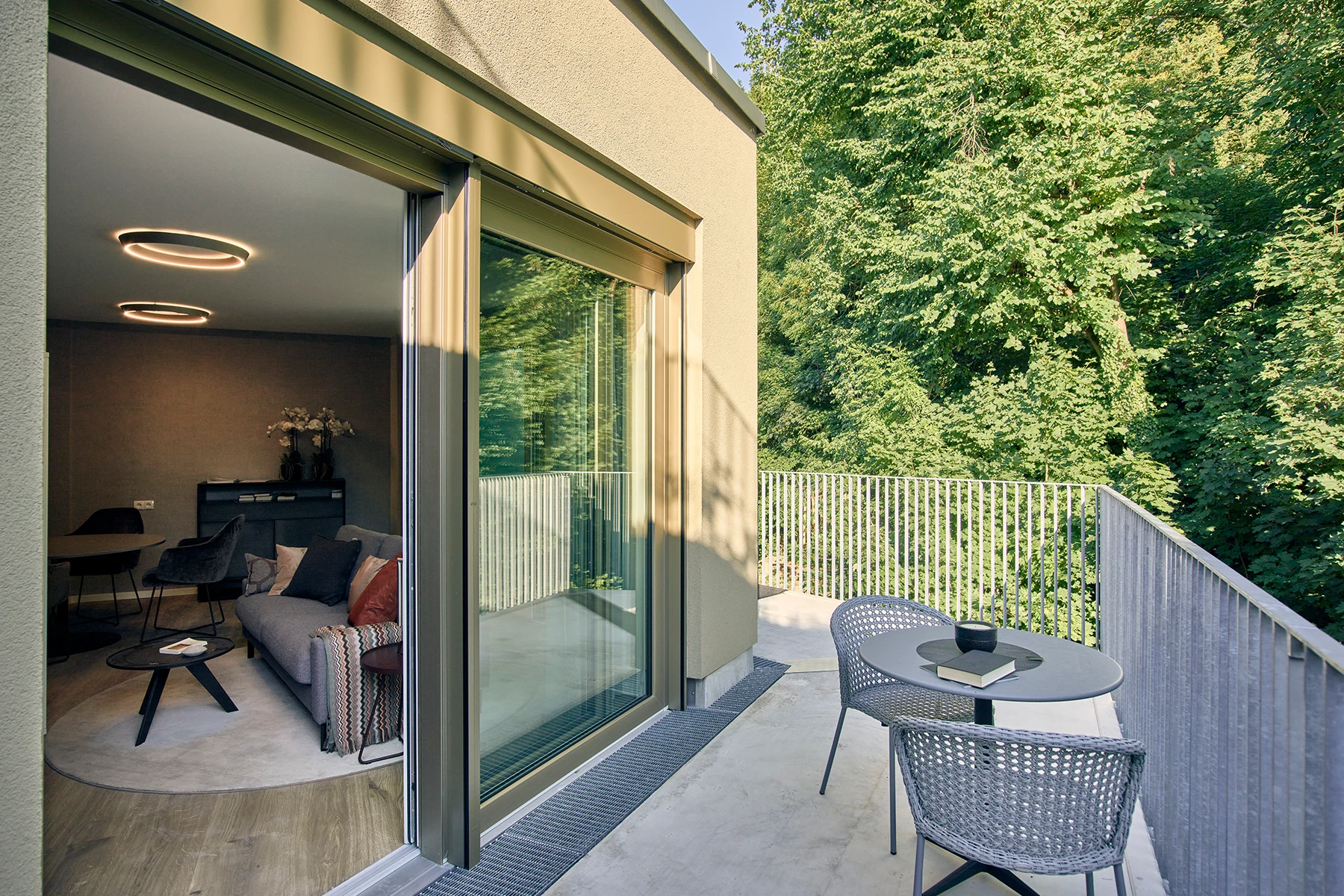 Betreutes Wohnung mit stufenlosem Zugang zur Terrasse im Grünen